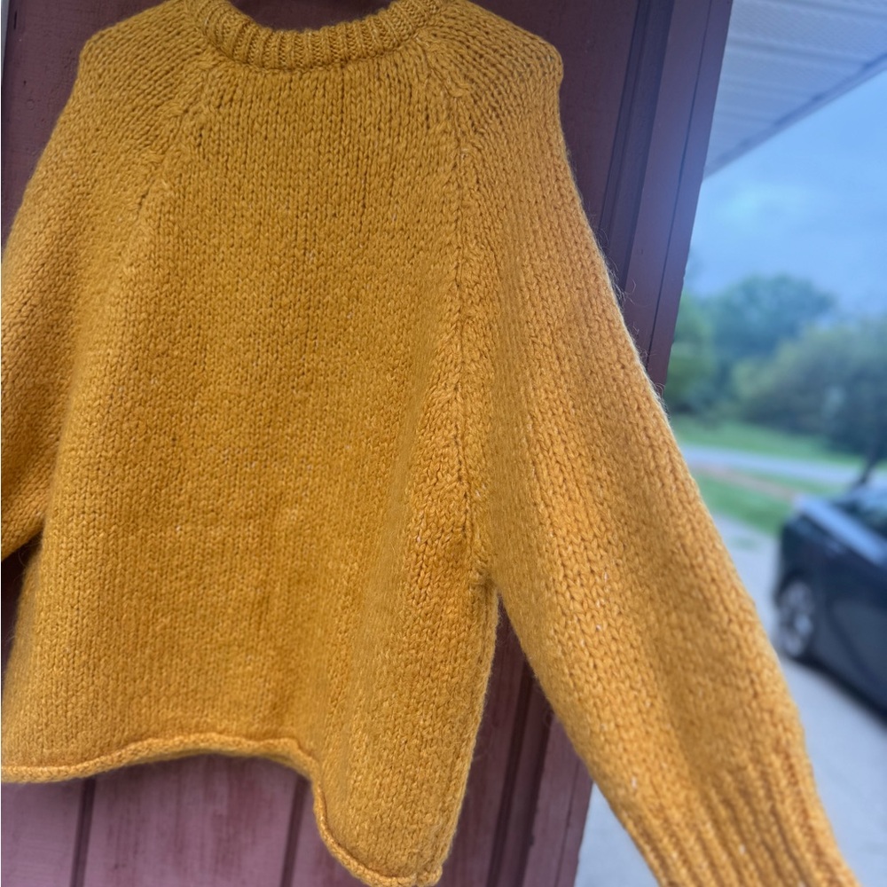Zara Chunky Knit Sweater Golden Yellow Crewneck - Picture 7 of 11